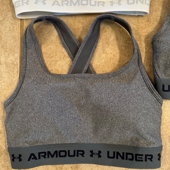 NEW UNDER ARMOUR 3 PC Sports bra Compression Bra Lot SIZE XS/S - Picture 3 of 8